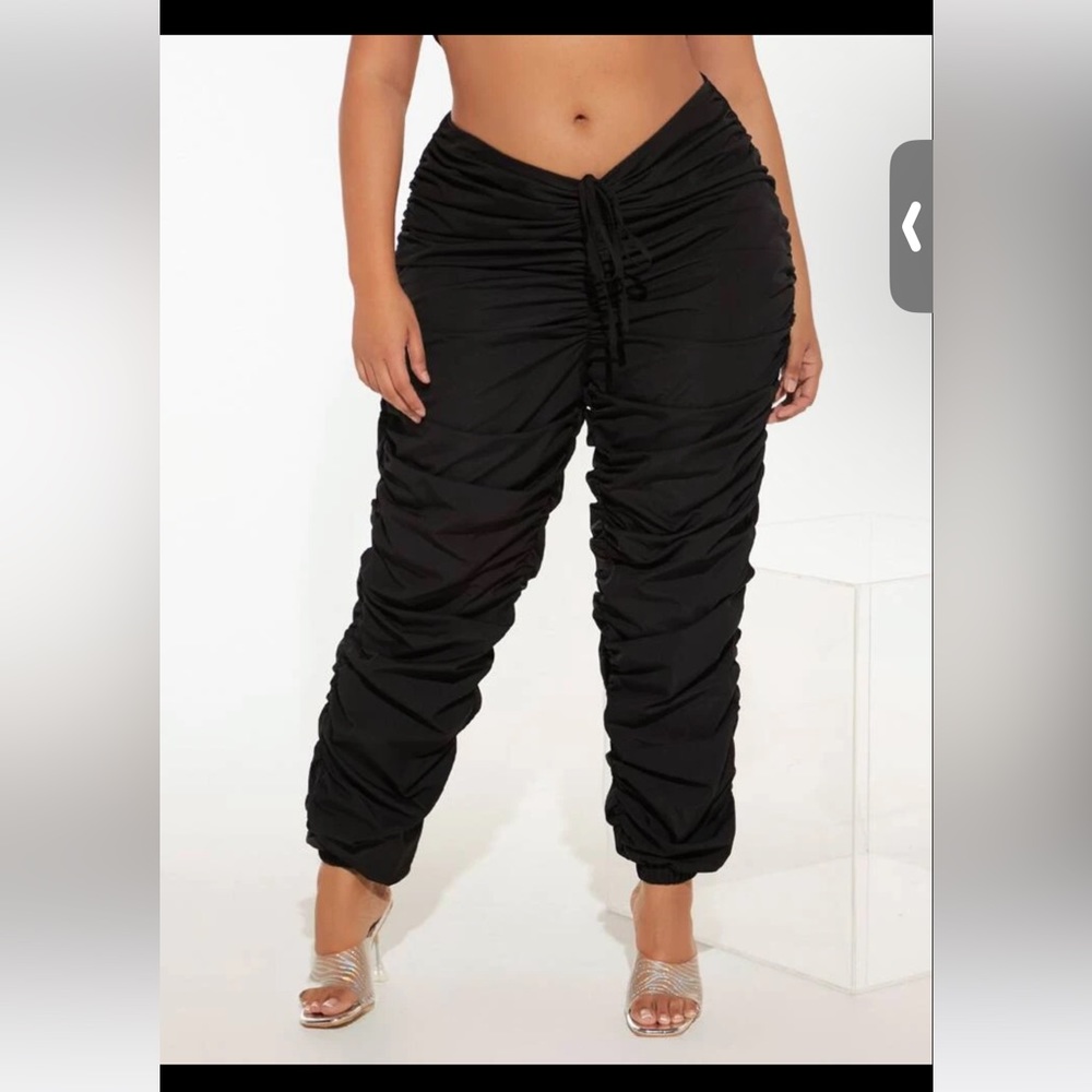 SHEIN SXY Plus Solid Drawstring Waist Stacked Sweatpants
